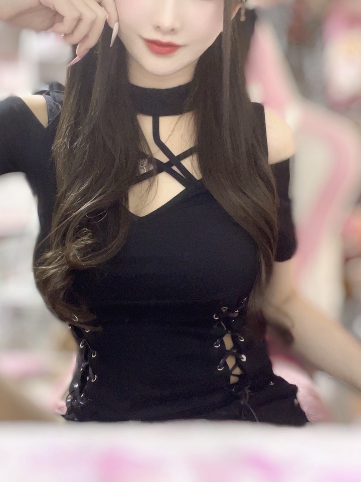 山坂 麗央